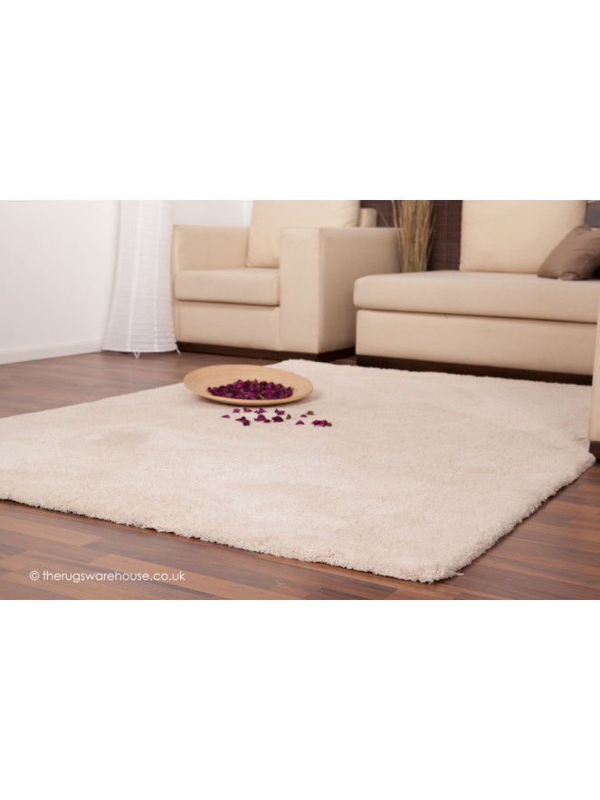 Velvet Ivory Rug - 2