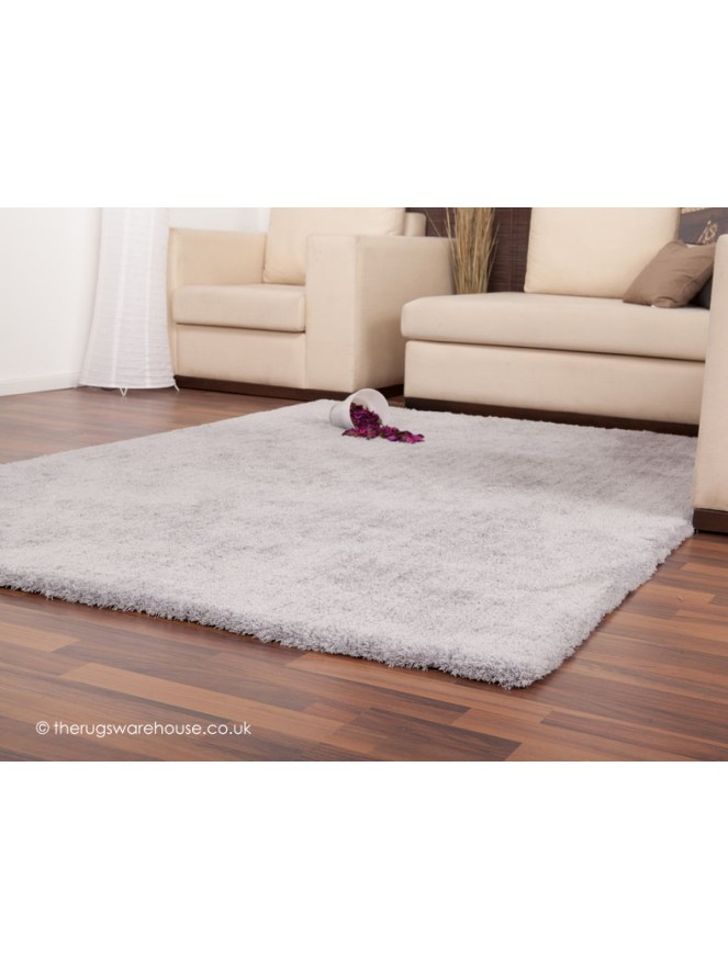 Velvet Silver Rug - 2