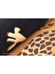 Giraffe Rug - Thumbnail - 4