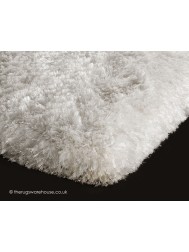 Plush White Rug - Thumbnail - 3