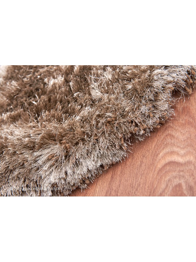 Plush Taupe Circle Rug - 3