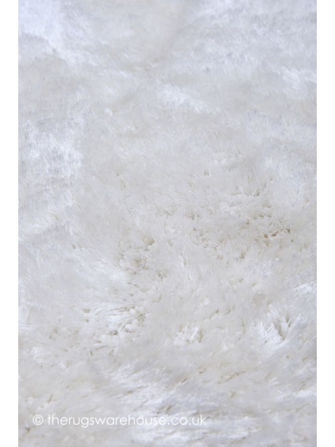 Plush White Circle Rug - 6