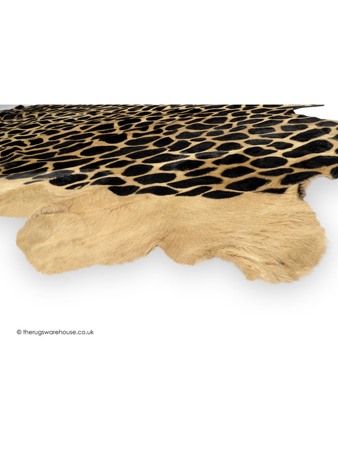 Pelle Giraffe Rug - 3