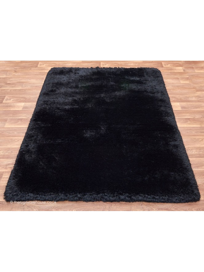 Plush Black Rug - 3