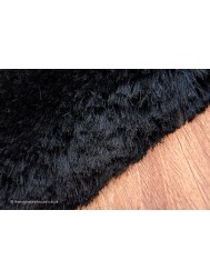 Plush Black Rug - Thumbnail - 4