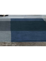 Plaid Grey Rug - Thumbnail - 3