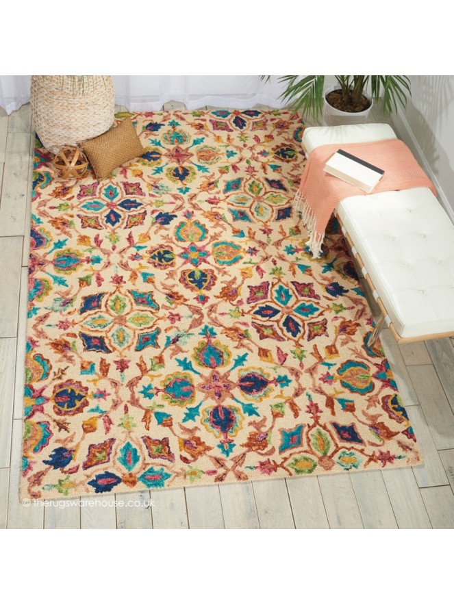 Vibrant Classic Beige Rug - 2