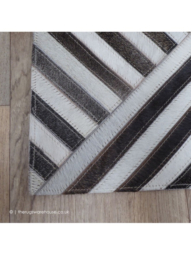 Chevoo Rug - 4