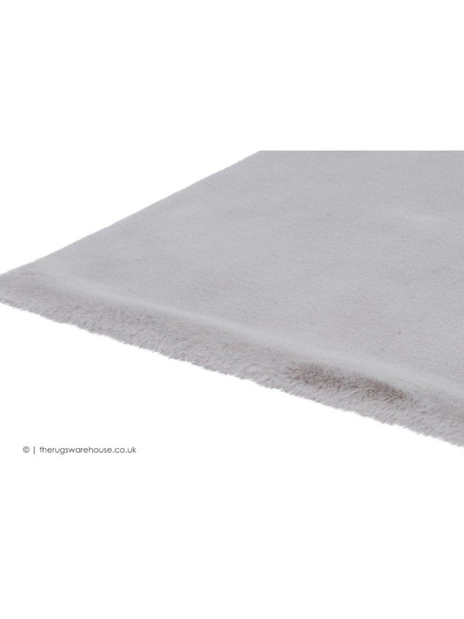 Heavenly Silver Rug - 4