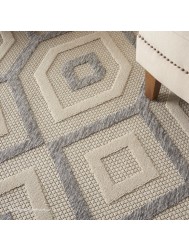 Cozumel Diamond Cream Rug - Thumbnail - 4