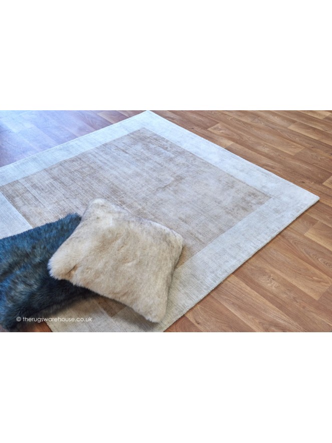 Blade Border PC Rug - 3