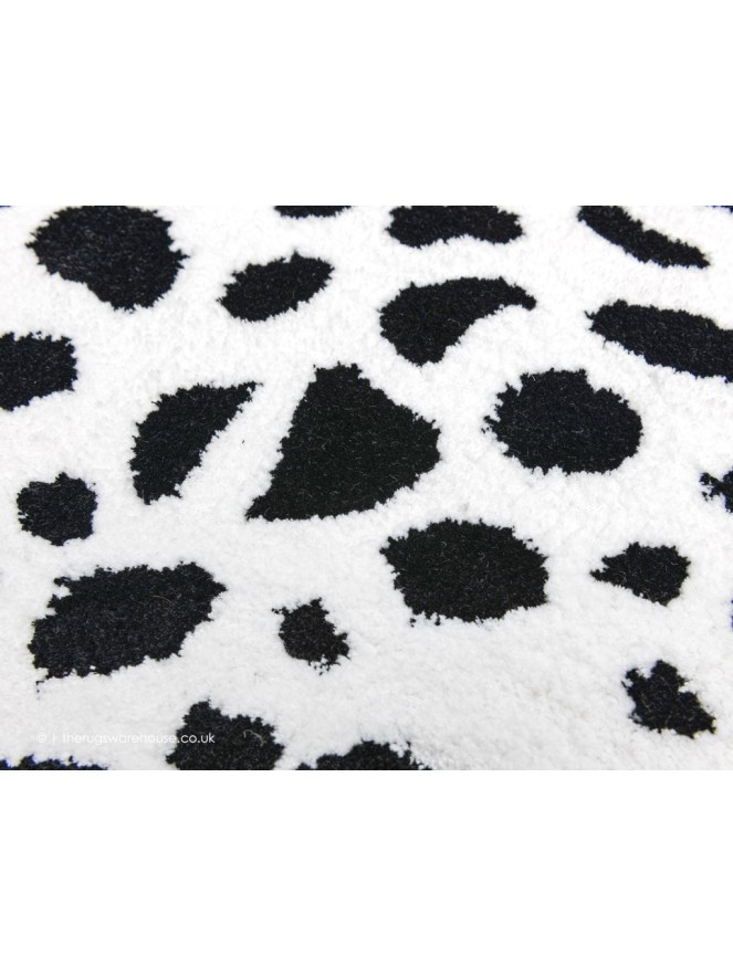 Dalmatian Rug - 7