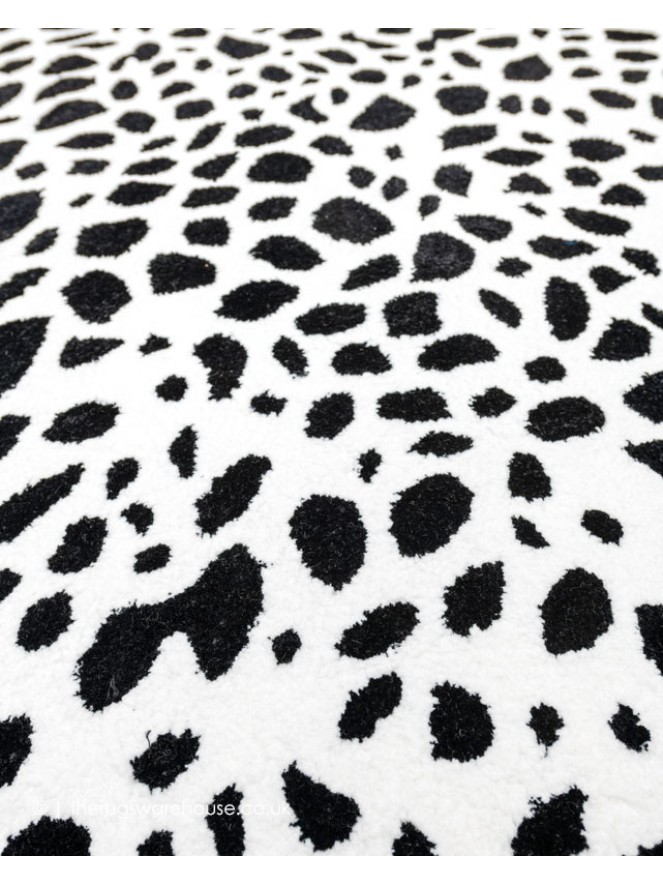 Dalmatian Circle Rug - 6