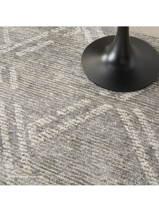 Venosa Grey Ivory Rug - 2