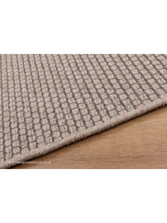 Roca Light Brown Rug - 4