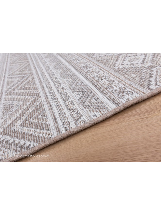 Savik Beige Rug - 4