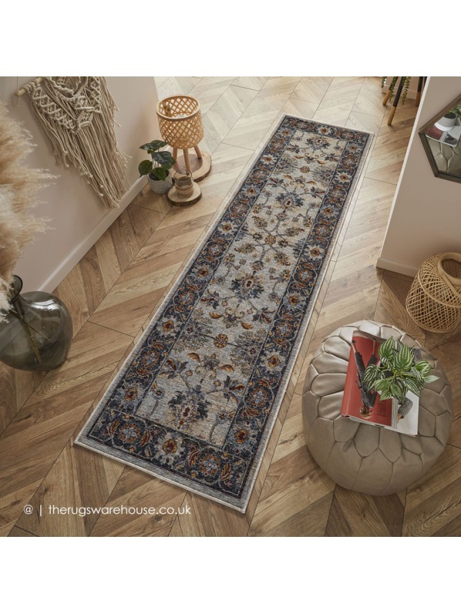 Sarouk 53X Cream Runner - 2