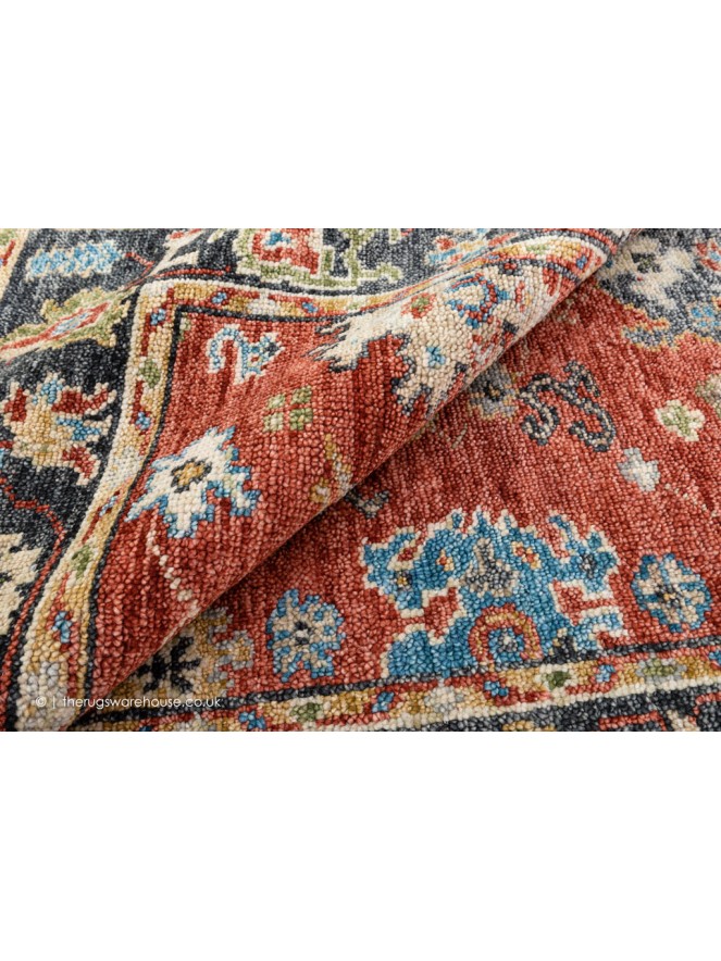 Ushak 66 Rug - 5