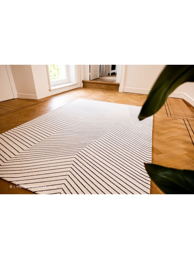 San Andreas White Black Rug - 5