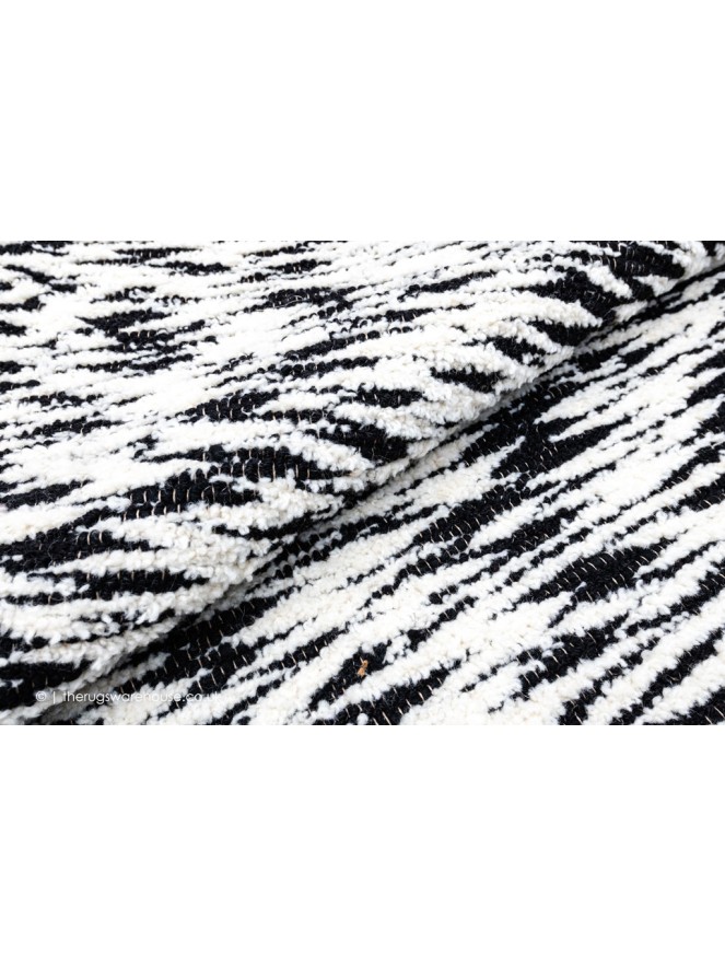 Tokyo Cream Black Rugs - 5