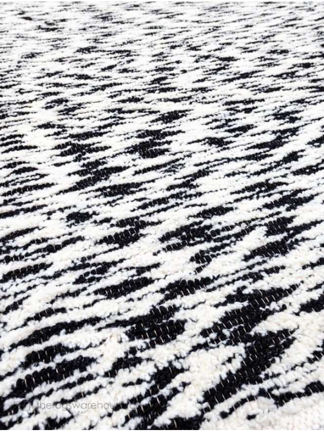 Tokyo Cream Black Rugs - 6