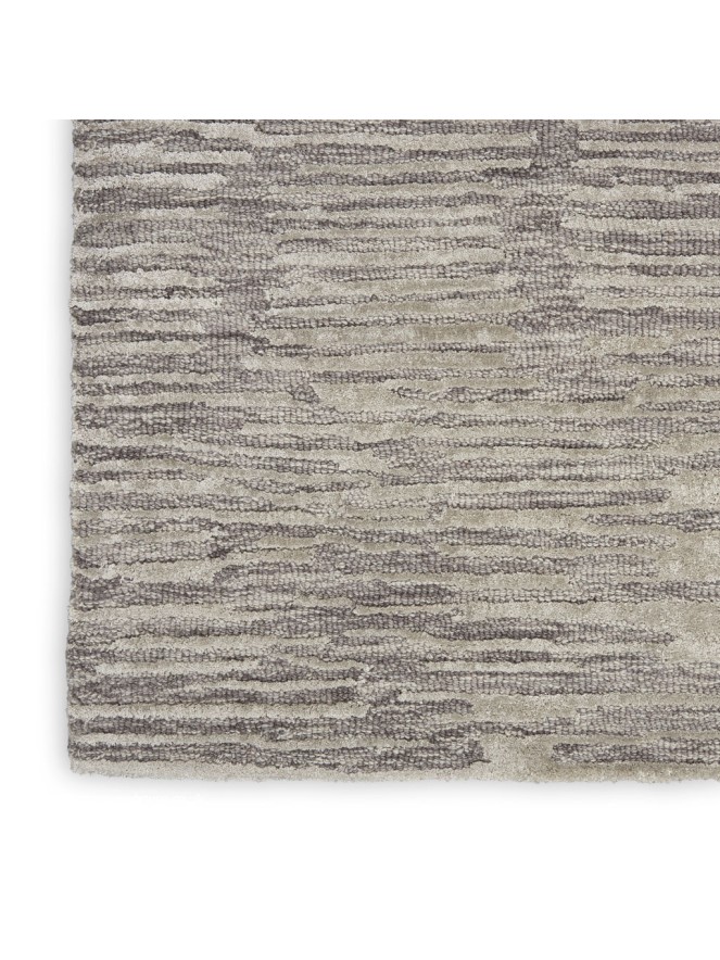 Linear Silky Grey Runner - 3