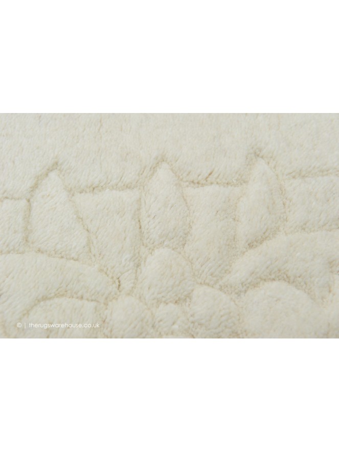 Royale Lux Ivory Circle Rug - 4