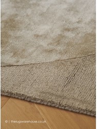 Omega Gold Rug - Thumbnail - 3