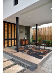 Fish Pond Rug - Thumbnail - 2