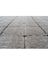 Beric Silver Rug - Thumbnail - 3