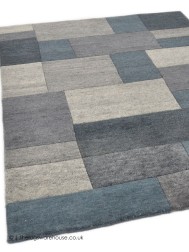 Dulas Charcoal Rug - Thumbnail - 3