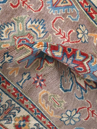 Village Kazak 17122