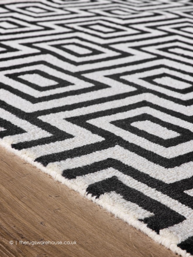 Labyrinth Rug - 5