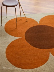 Flower Placement Rug - Thumbnail - 3