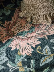 Honeysuckle Tulip Teal Rug - Thumbnail - 5