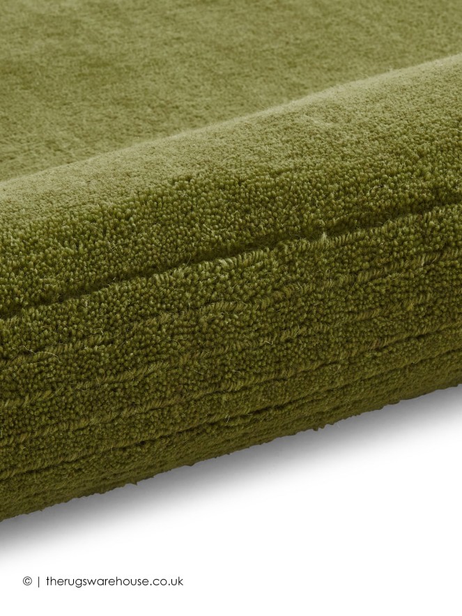 Windsor Border Green Rug - 5