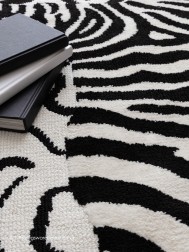 Wilder Zebra Mono Rug - Thumbnail - 3