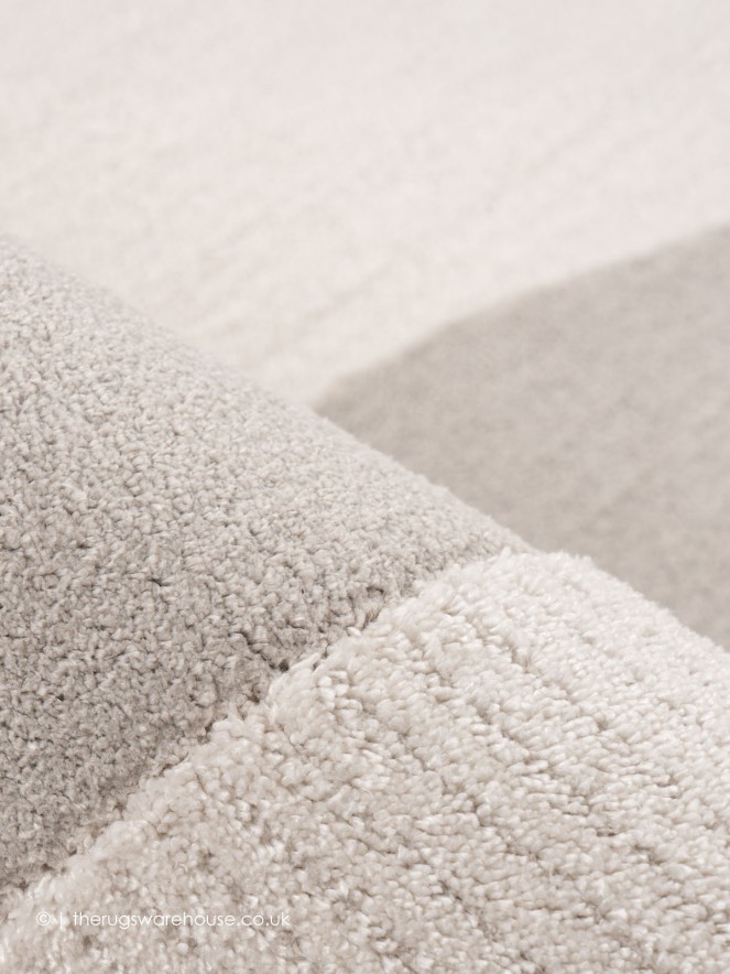 Calafuria Ivory Silver Rug - 3