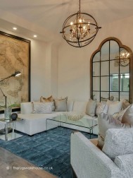 Castello Rug - Thumbnail - 2