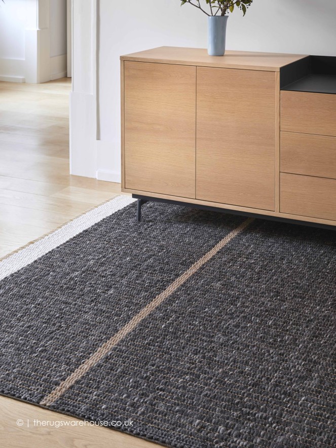 Rever Lana Black Rug - 3