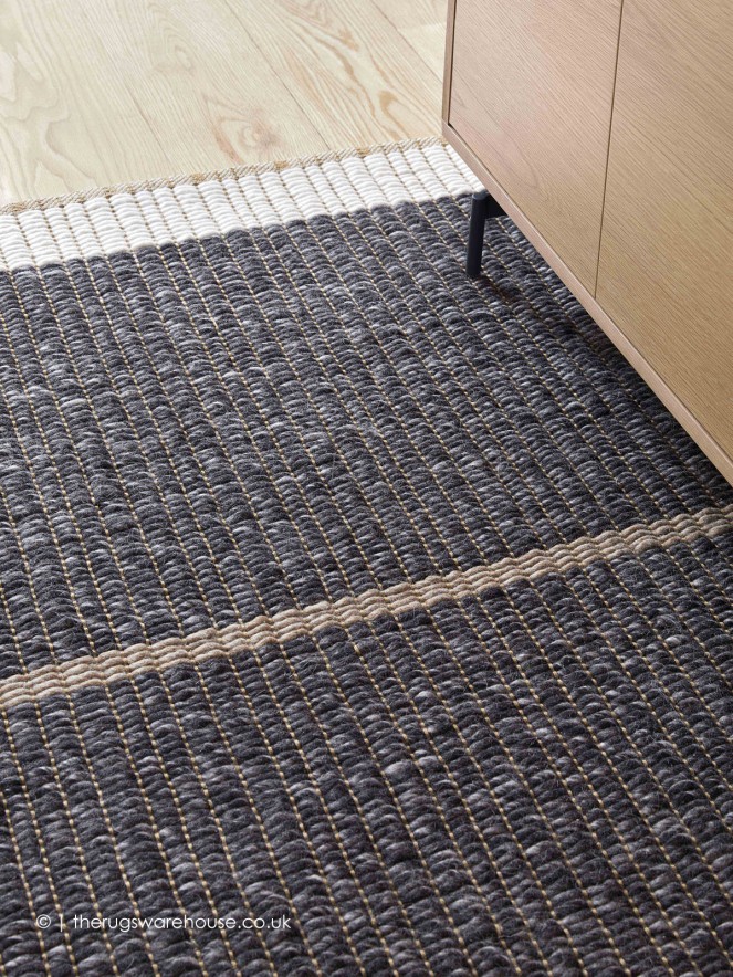 Rever Lana Black Rug - 4