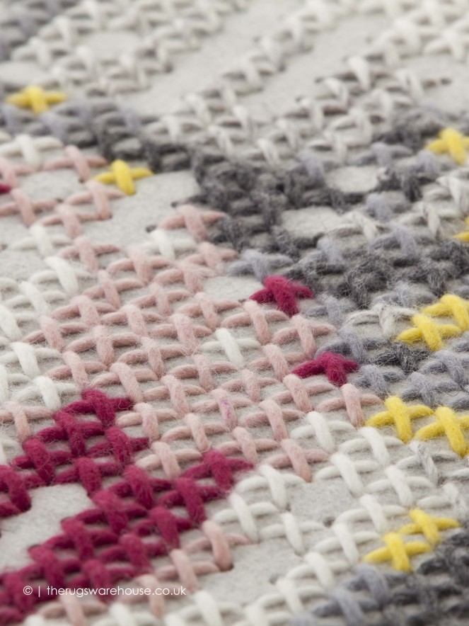 Canevas Flowers Rug - 3