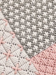 Silai Rose Rug - Thumbnail - 7