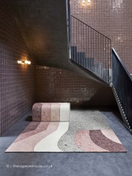 Nuanceas Burgundy Rug - Thumbnail - 2