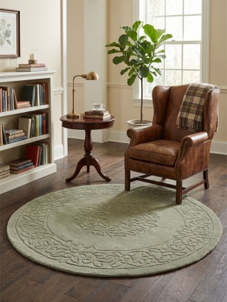 Royale Aubusson Mint Circle