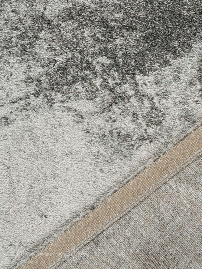 Senquin Rug - 7