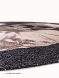 Momento Mori Circle Rug - Thumbnail - 3
